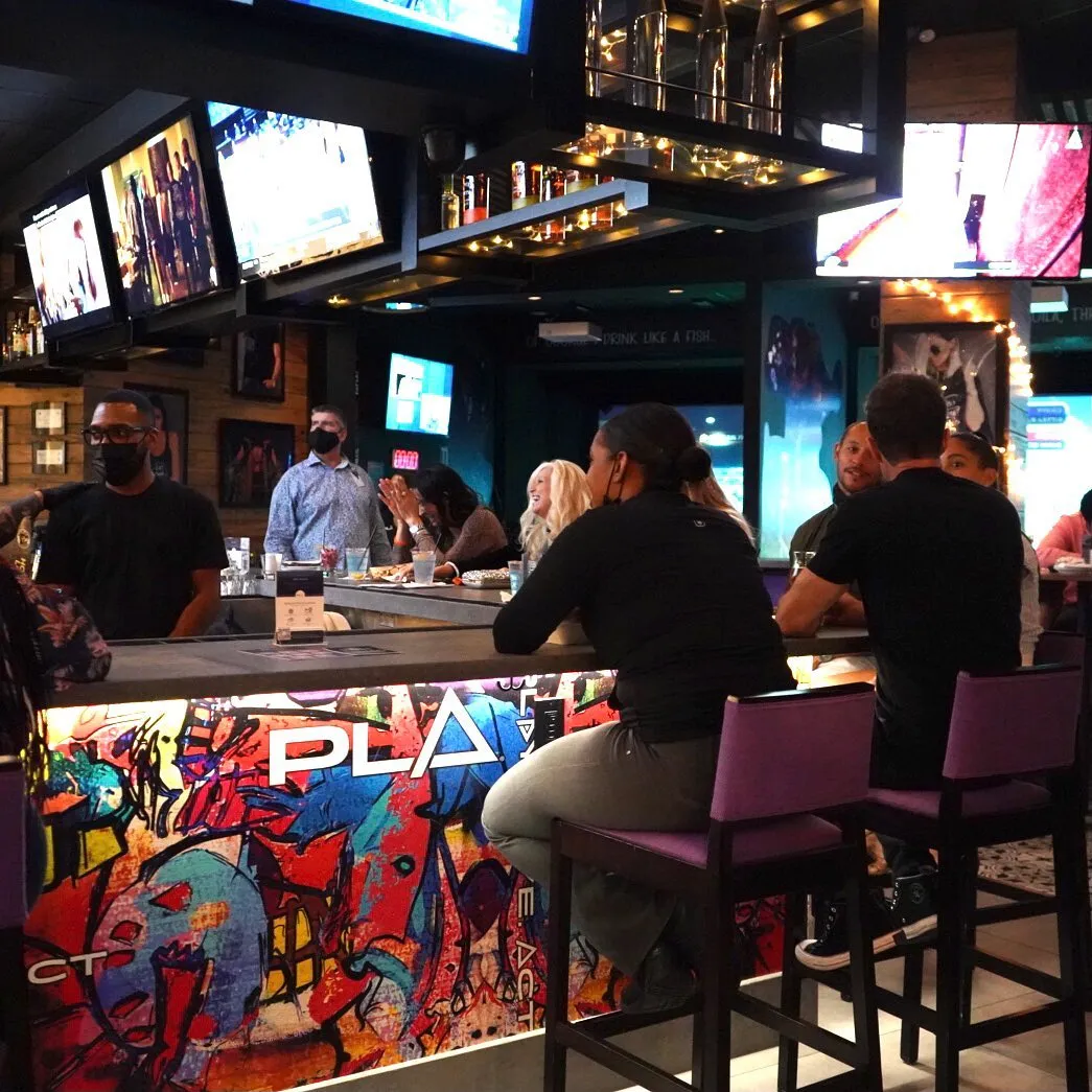 PLAY Sporting Lounge