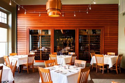 Best 10 Celebrity Chef Restaurants in New Orleans - OysterLink