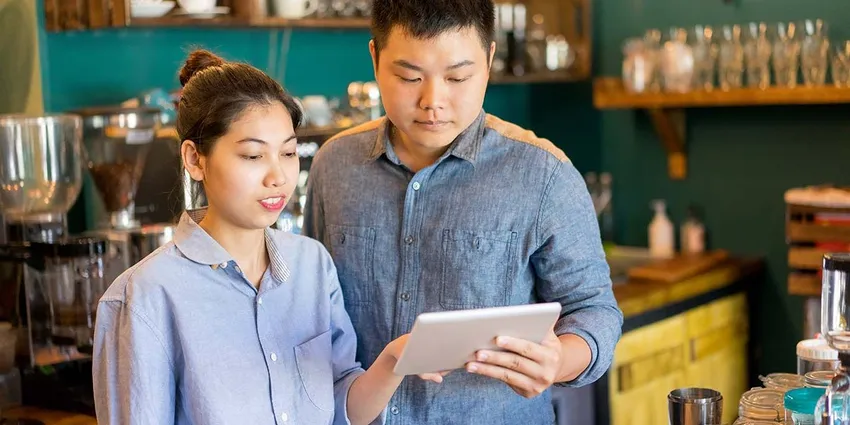 assistant restaurant manager job description