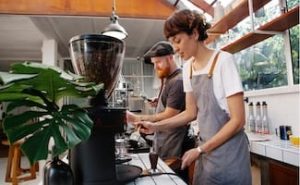 barista making coffee