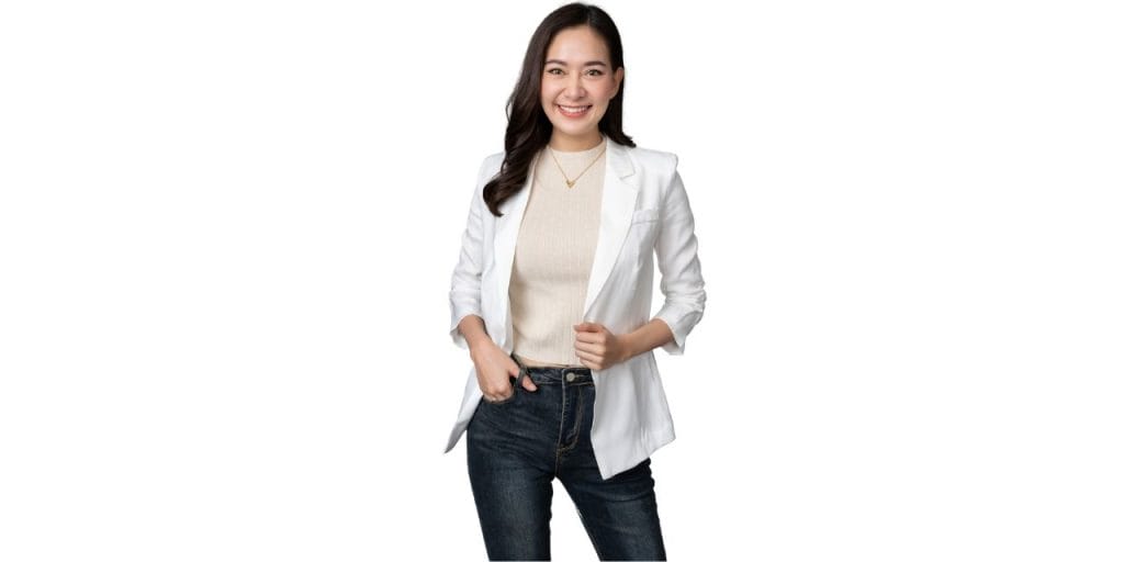 woman wearing jeans and blazer combo