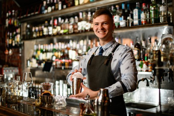 how to get a bartending license