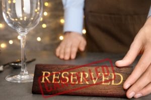 Restaurant_Reservation_Cancellation_Policy_featured