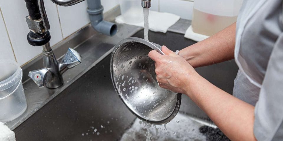 dishwasher at workstation