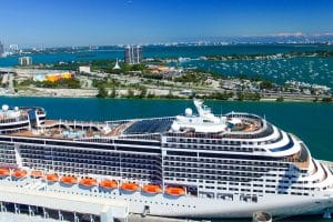 cruise ship employee age requirement